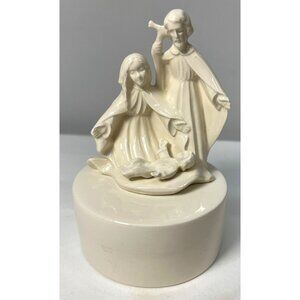 Vintage Nativity Scene Figurine, Ivory, No Chips